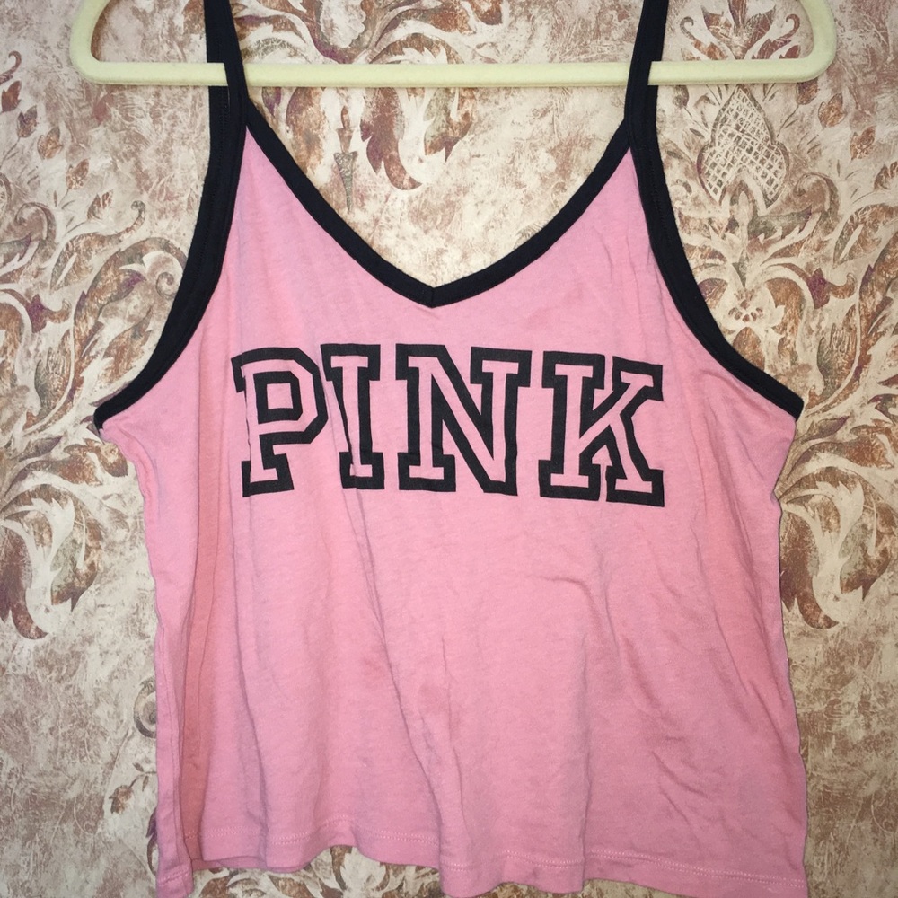 Cropped pink tank top